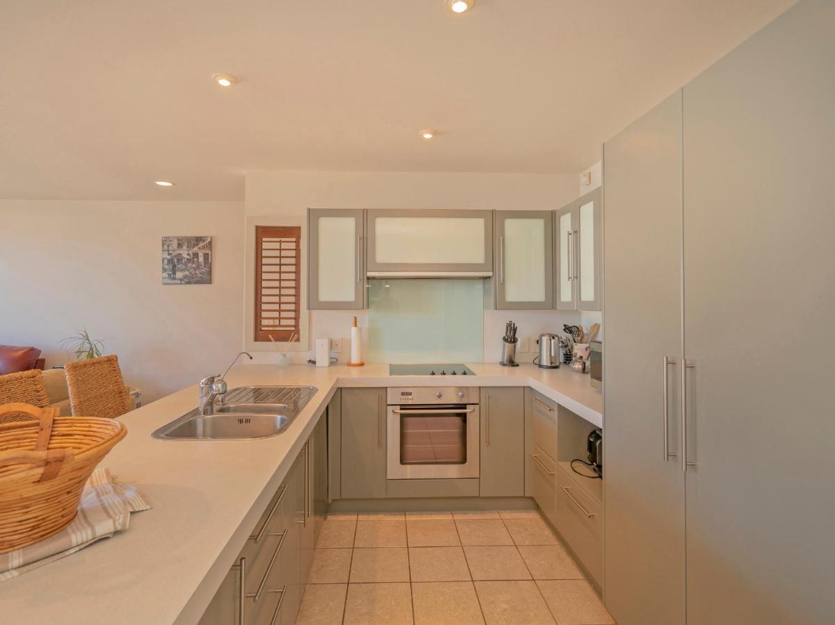 Tairua Waterfront Retreat - Tairua Apartment Eksteriør bilde