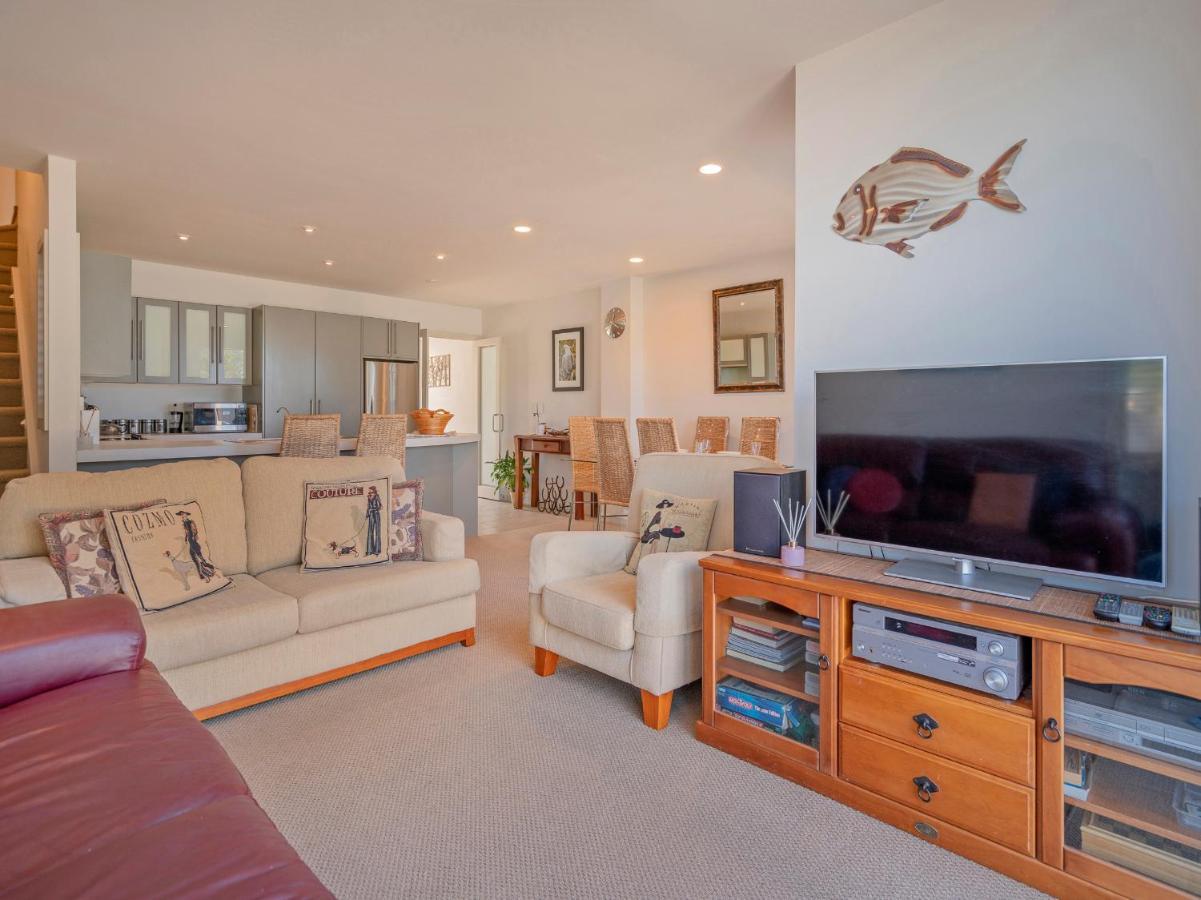 Tairua Waterfront Retreat - Tairua Apartment Eksteriør bilde