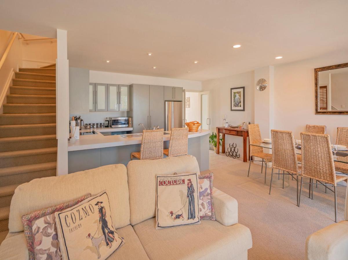 Tairua Waterfront Retreat - Tairua Apartment Eksteriør bilde
