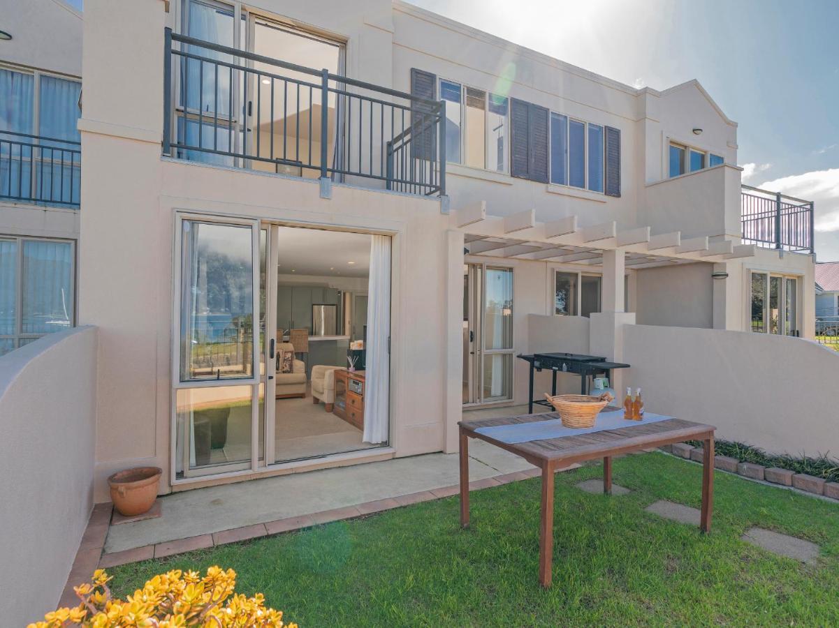 Tairua Waterfront Retreat - Tairua Apartment Eksteriør bilde
