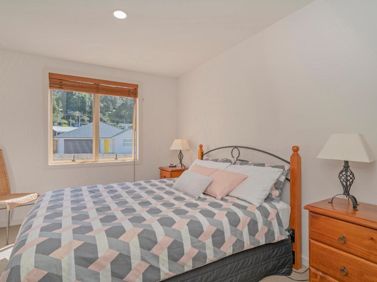 Tairua Waterfront Retreat - Tairua Apartment Eksteriør bilde