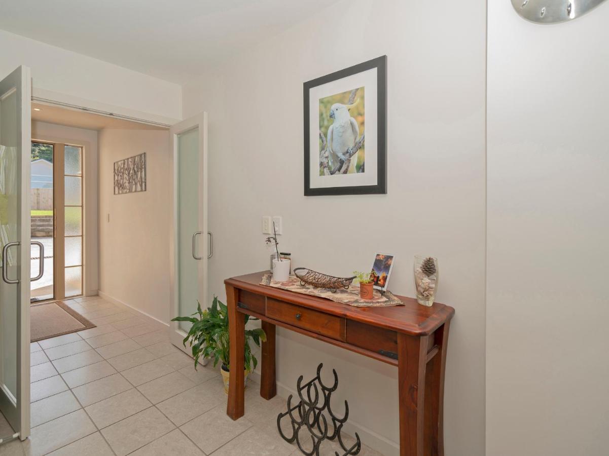 Tairua Waterfront Retreat - Tairua Apartment Eksteriør bilde